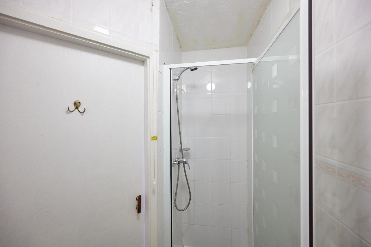The Wilton International Bed & Breakfast Blackpool Bagian luar foto