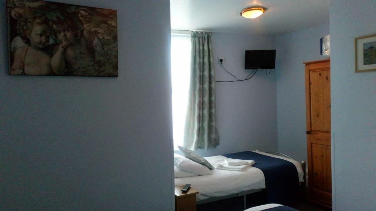 The Wilton International Bed & Breakfast Blackpool Bagian luar foto